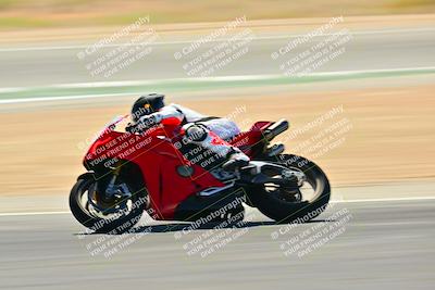 media/Sep-07-2025-TrackXperience (Sun) [[ee17e62fad]]/Level 3/Session 4 (Lower Chicane)/